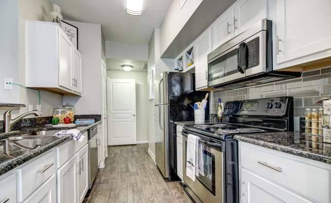 Apartment for rent at 2500 Woodland Park Dr, Houston, TX 77077