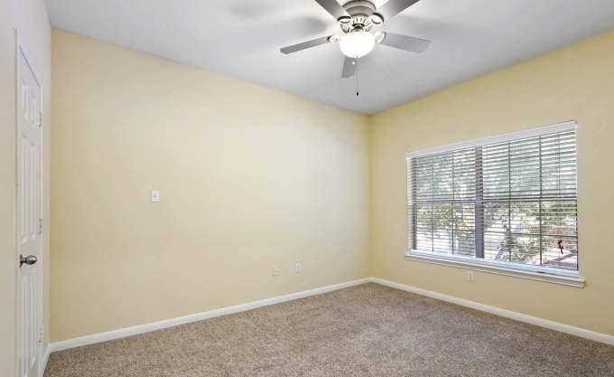 Apartment for rent at 500 W Airtex Blvd, Houston, TX 77090