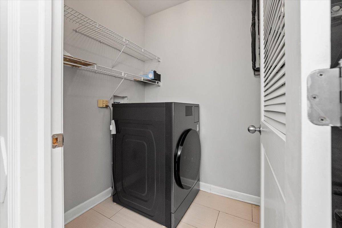 Condo for rent at 2020 W Pierce Ave, Chicago, IL 60622