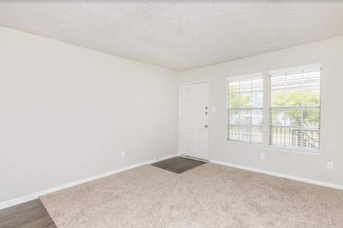 Apartment for rent at 123 Winkler Dr, Houston, TX 77087