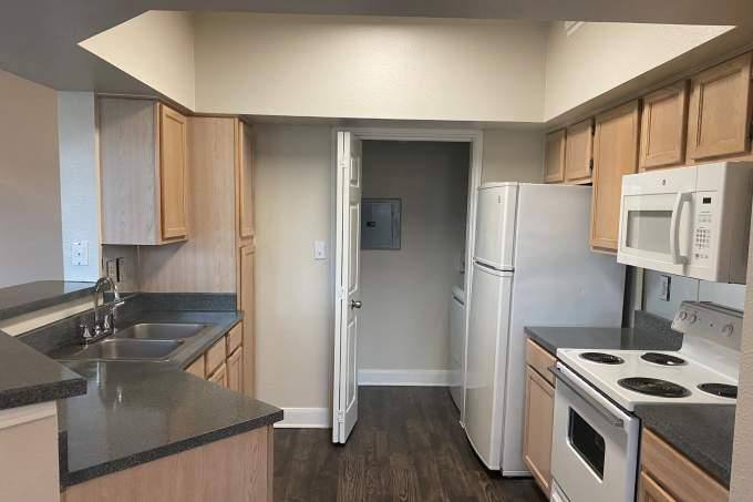 Apartment for rent at 12750 Briar Forest Dr, Houston, TX 77077