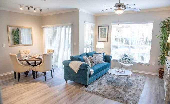 Apartment for rent at 9100 Westheimer Rd, Houston, TX 77063