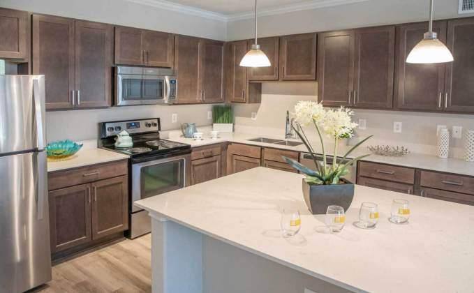 Apartment for rent at 9100 Westheimer Rd, Houston, TX 77063