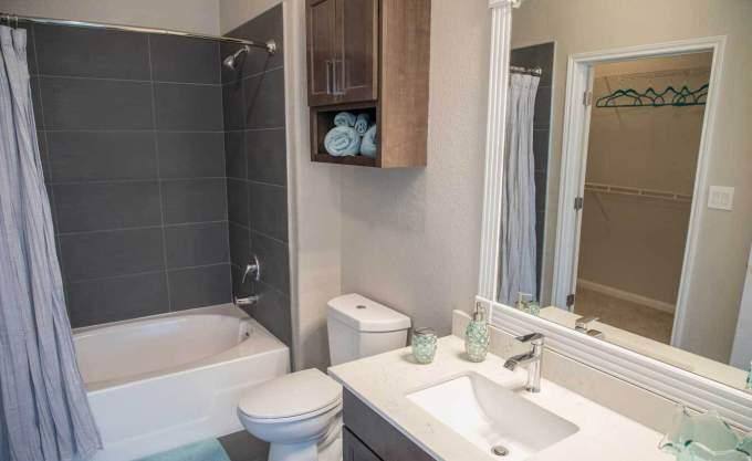 Apartment for rent at 9100 Westheimer Rd, Houston, TX 77063