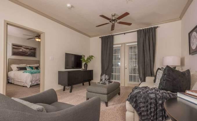 Apartment for rent at 9100 Westheimer Rd, Houston, TX 77063