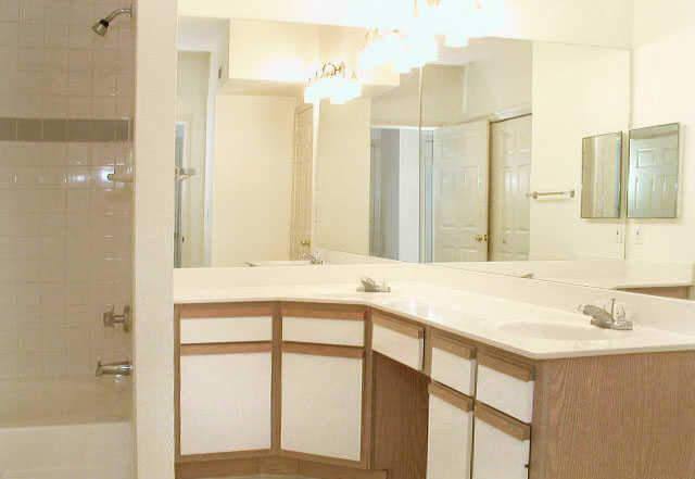 Apartment for rent at 2440 N Blvd #1047, Houston, TX 77098
