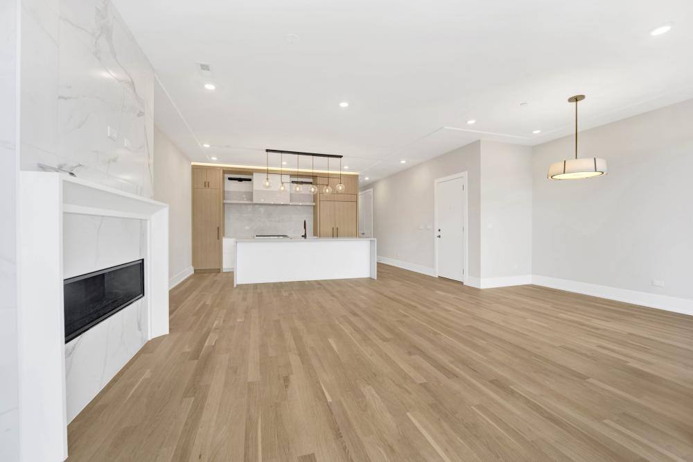 Apartment for rent at 3352 N Ashland Ave #2S, Chicago, IL 60657