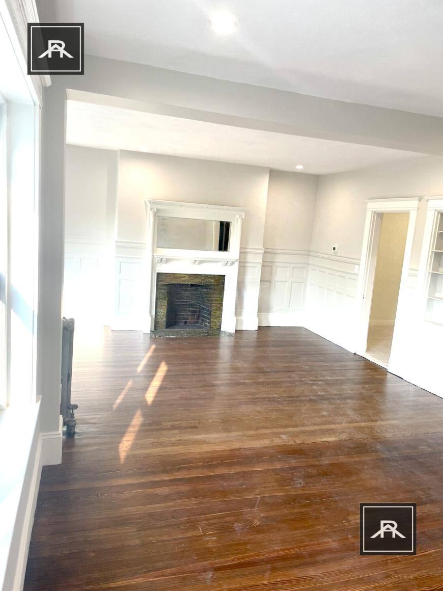 Apartment for rent at 1855 Beacon St #2, Brookline, MA 02445