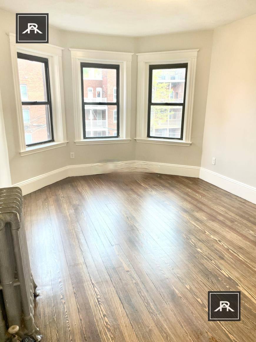 Apartment for rent at 1855 Beacon St #2, Brookline, MA 02445
