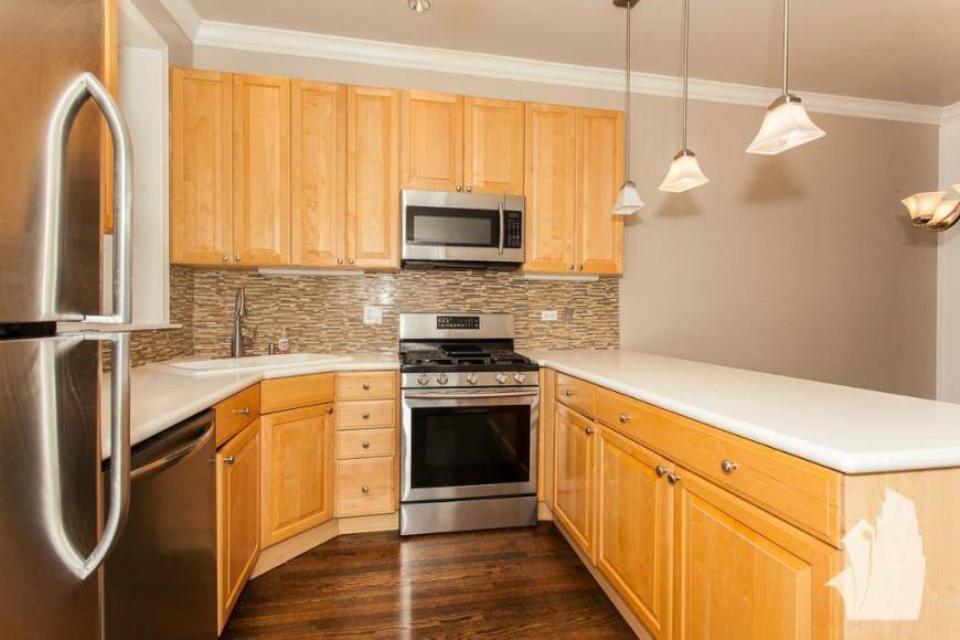 Apartment for rent at 3850 N Southport, Chicago, IL 60613