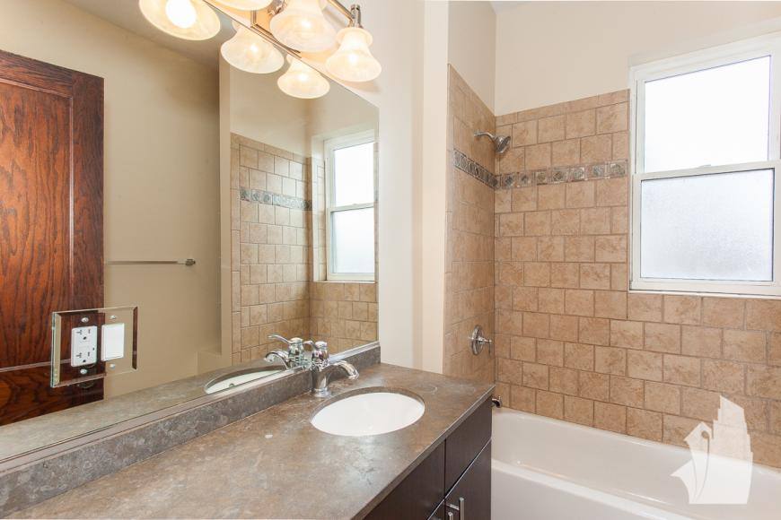 Apartment for rent at 1436 W Addison, Chicago, IL 60613