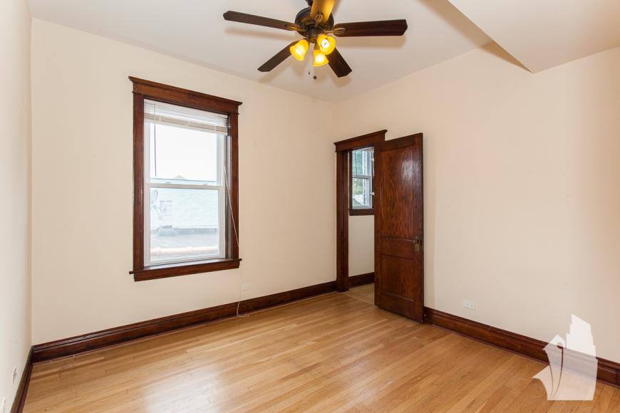 Apartment for rent at 1436 W Addison, Chicago, IL 60613