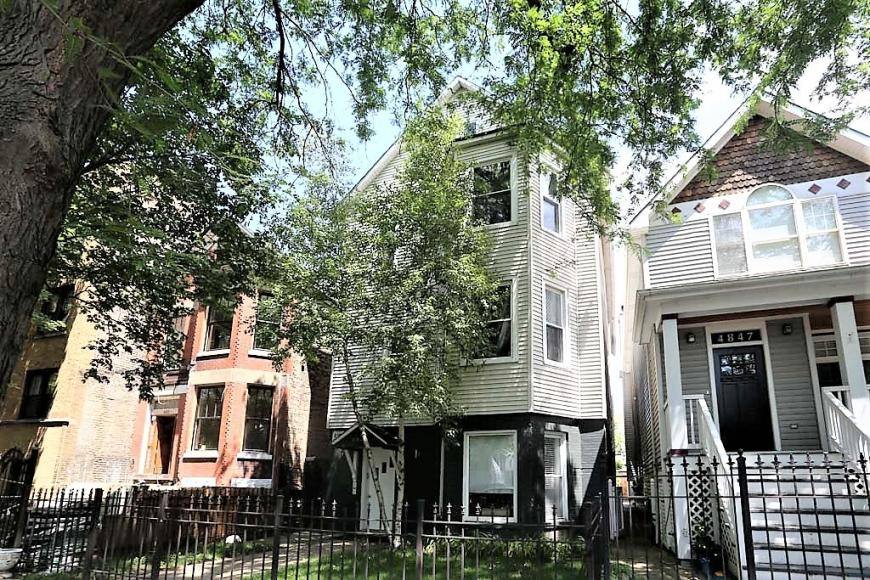 Apartment for rent at 4849 N Seeley Ave #2, Chicago, IL 60625