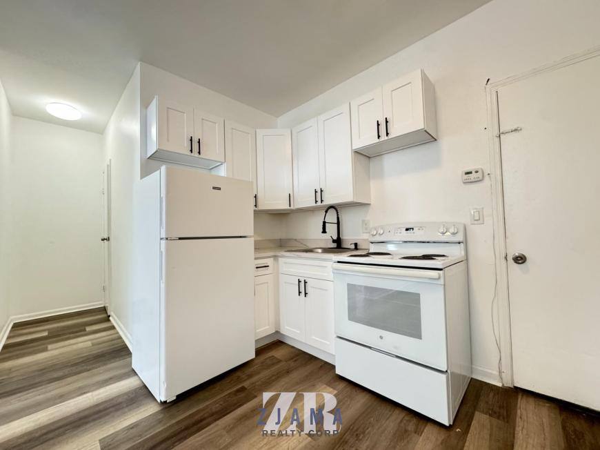 Apartment for rent at 824 McDonald Ave #2B, Brooklyn, NY 11218