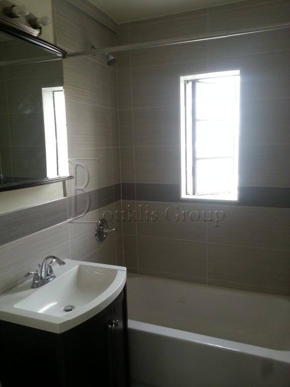 Apartment for rent at 273 Balcom Ave #1, Bronx, NY 10465