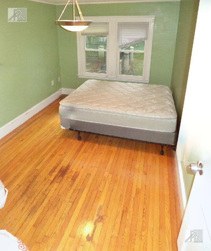 Apartment for rent at 233 Commonwealth Ave #1, Chestnut Hill, MA 02467
