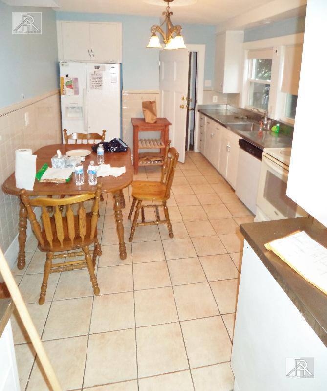 Apartment for rent at 233 Commonwealth Ave #1, Chestnut Hill, MA 02467