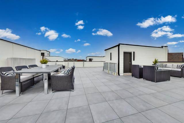 Apartment for rent at 5035 N Lincoln Ave #3N, Chicago, IL 60625
