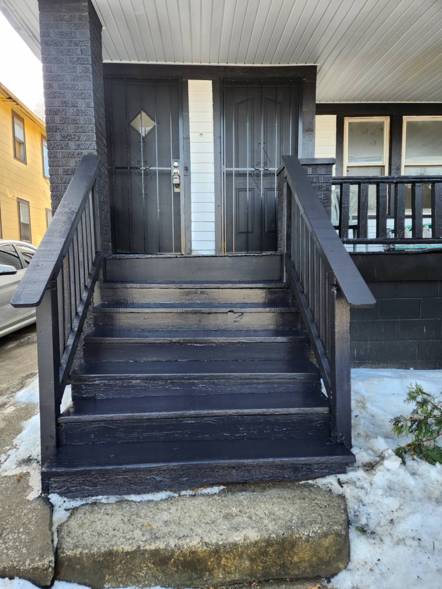 Townhouse for rent at 13706 Coit Rd, Cleveland, OH 44110