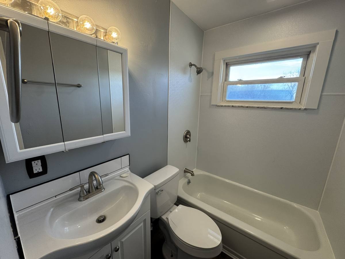 Apartment for rent at 1164 Smithfarm Ave, Akron, OH 44305