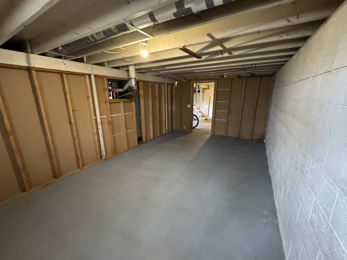 Apartment for rent at 1164 Smithfarm Ave, Akron, OH 44305