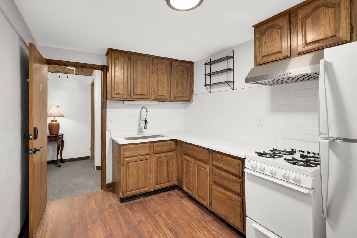 Townhouse for rent at 895 Humboldt Ave, Saint Paul, MN 55118