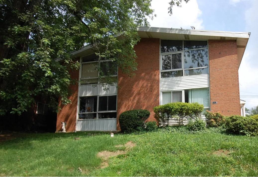 Apartment for rent at 143 W Maryland Ave #FL2 Unitb, Clifton Heights, PA 19018