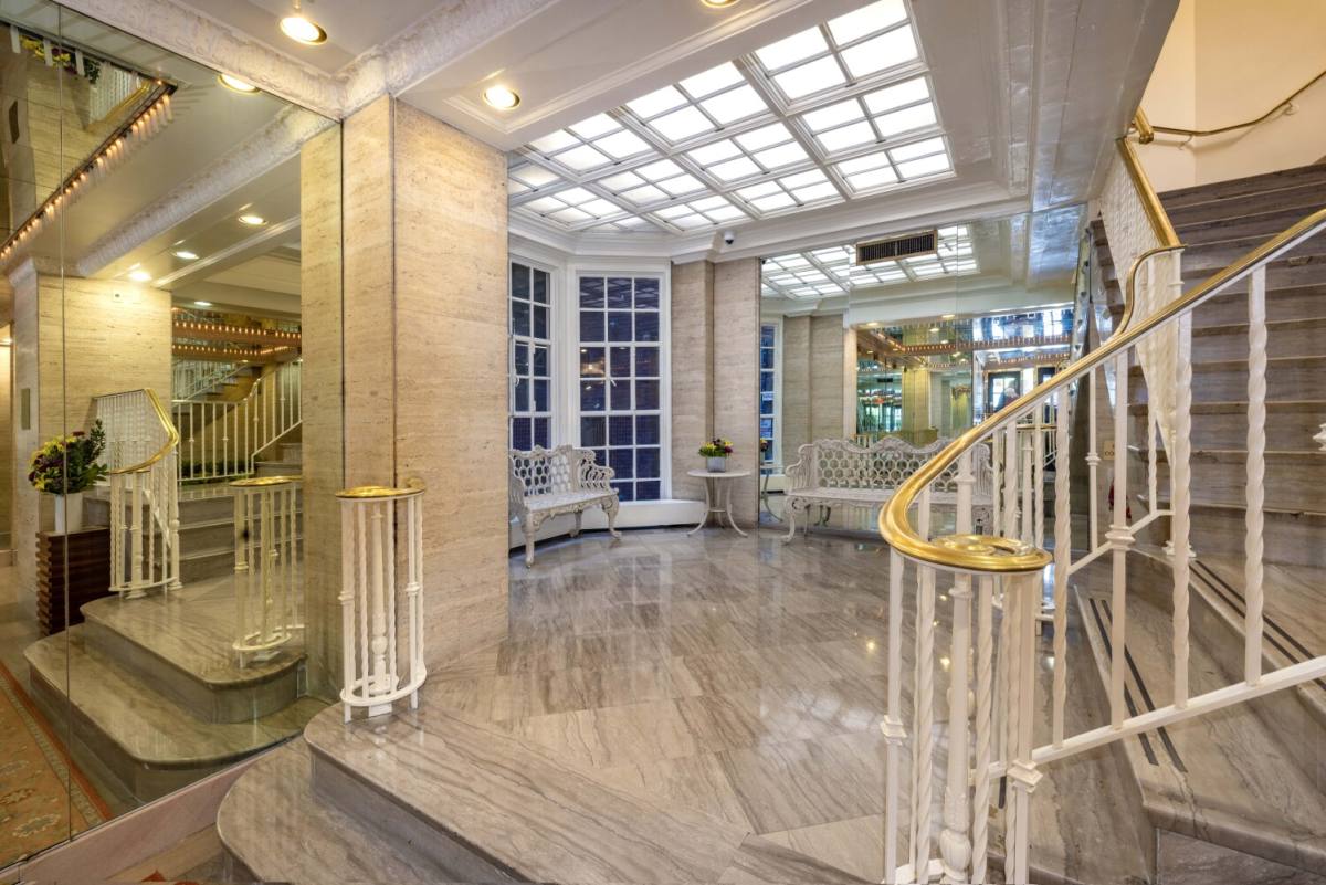 Apartment for rent at 101 W 55th St #802, New York, NY 10019
