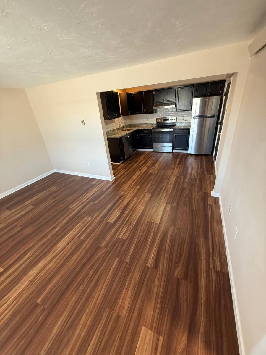 Apartment for rent at 172 Main St #7, Mansfield, MA 02048