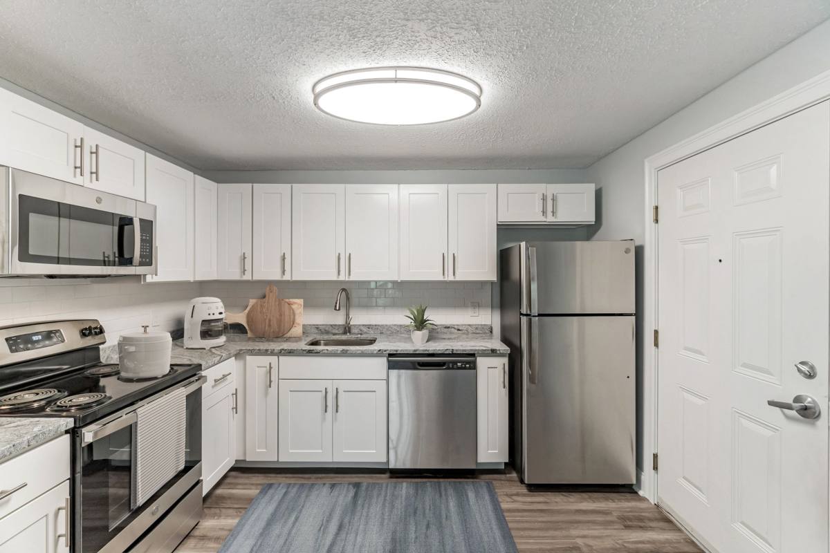 Townhouse for rent at Eagle Rock at Manchester, 44 Croteau Court, Manchester, NH 03104