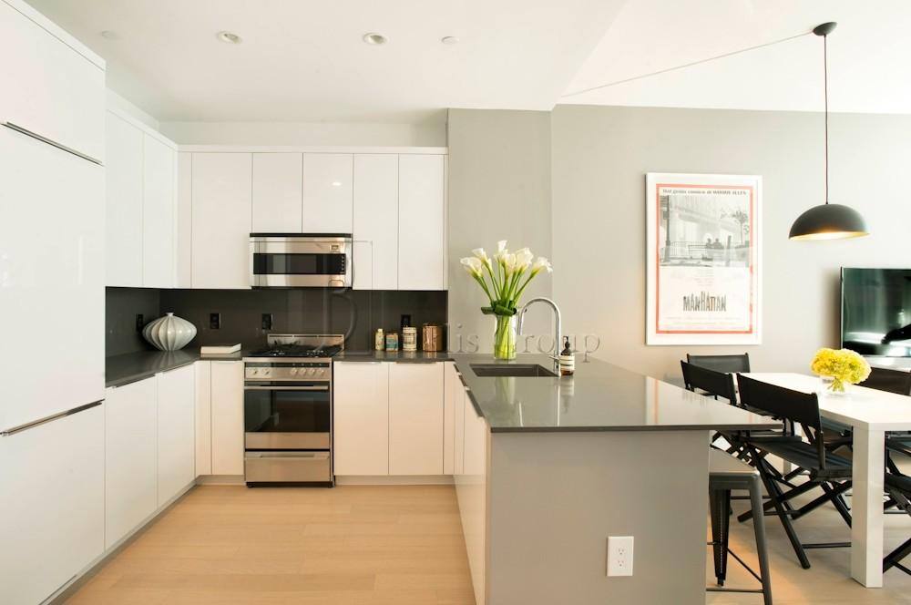 Apartment for rent at 222 Pearl St, New York, NY 10038