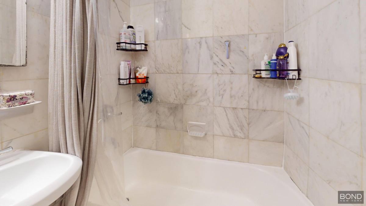 Apartment for rent at 107 W 68th St #3D, New York, NY 10023