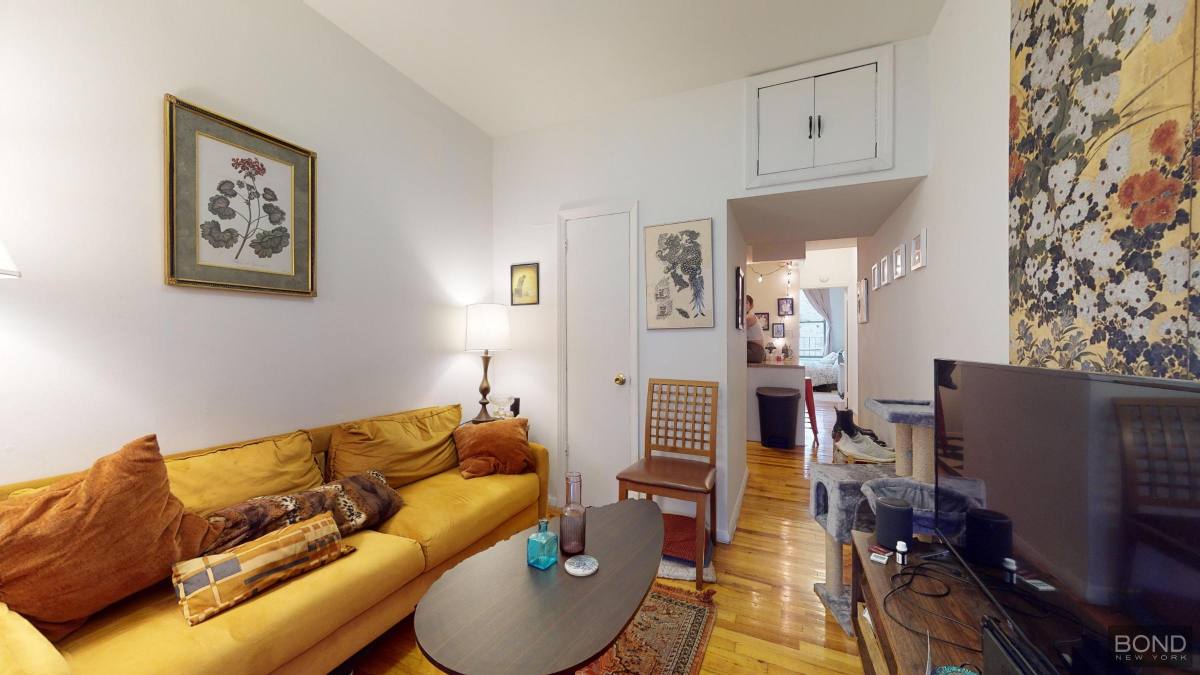 Apartment for rent at 1662 First Ave #4N, New York, NY 10028