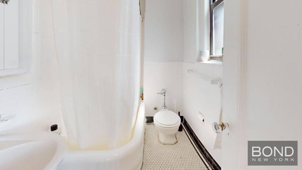 Apartment for rent at 114 W 86th St #16C, New York, NY 10024