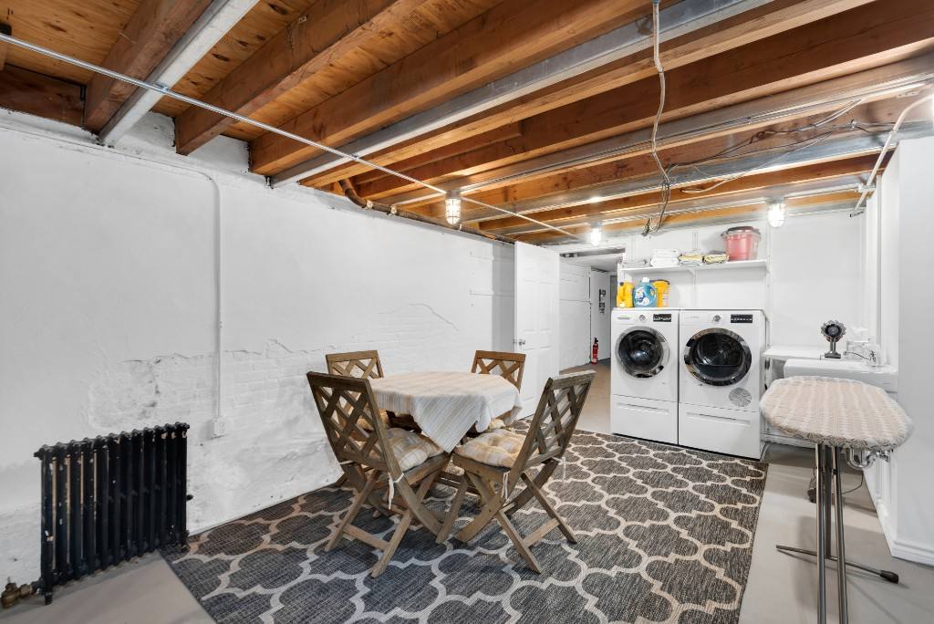 Townhouse for rent at 198 W 10th St #6A, New York, NY 10014
