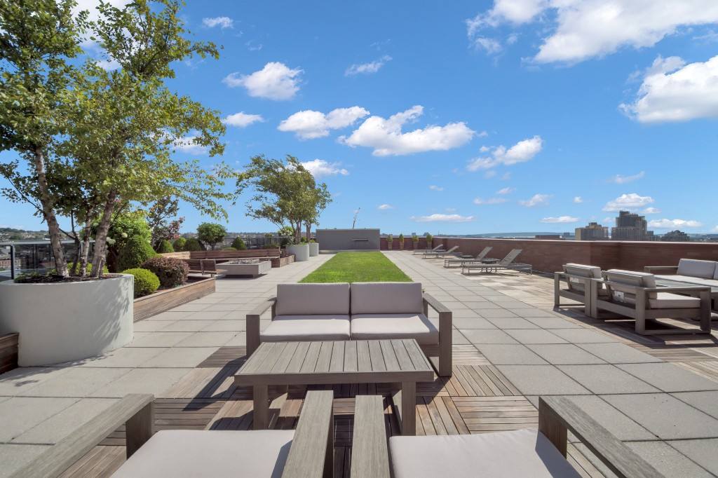Apartment for rent at 150 Fourth Ave #11G, Brooklyn, NY 11217