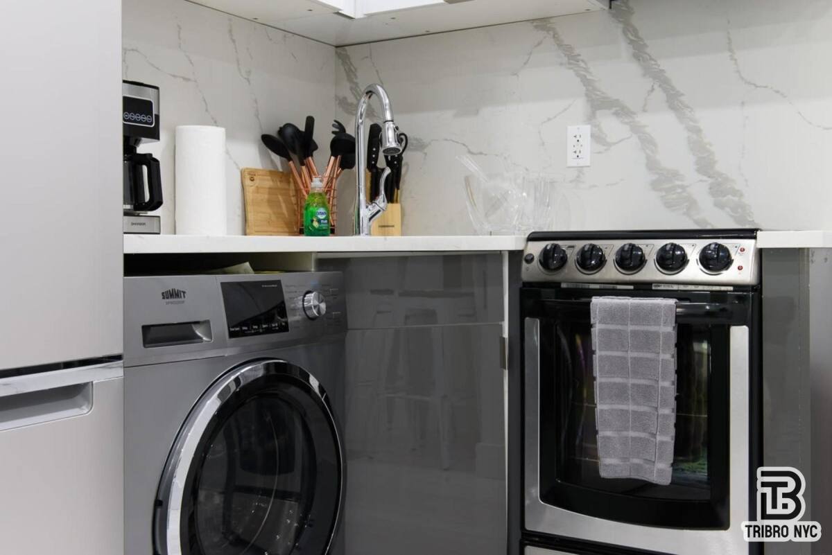 Apartment for rent at 450 E 78th St #2A, New York, NY 10075