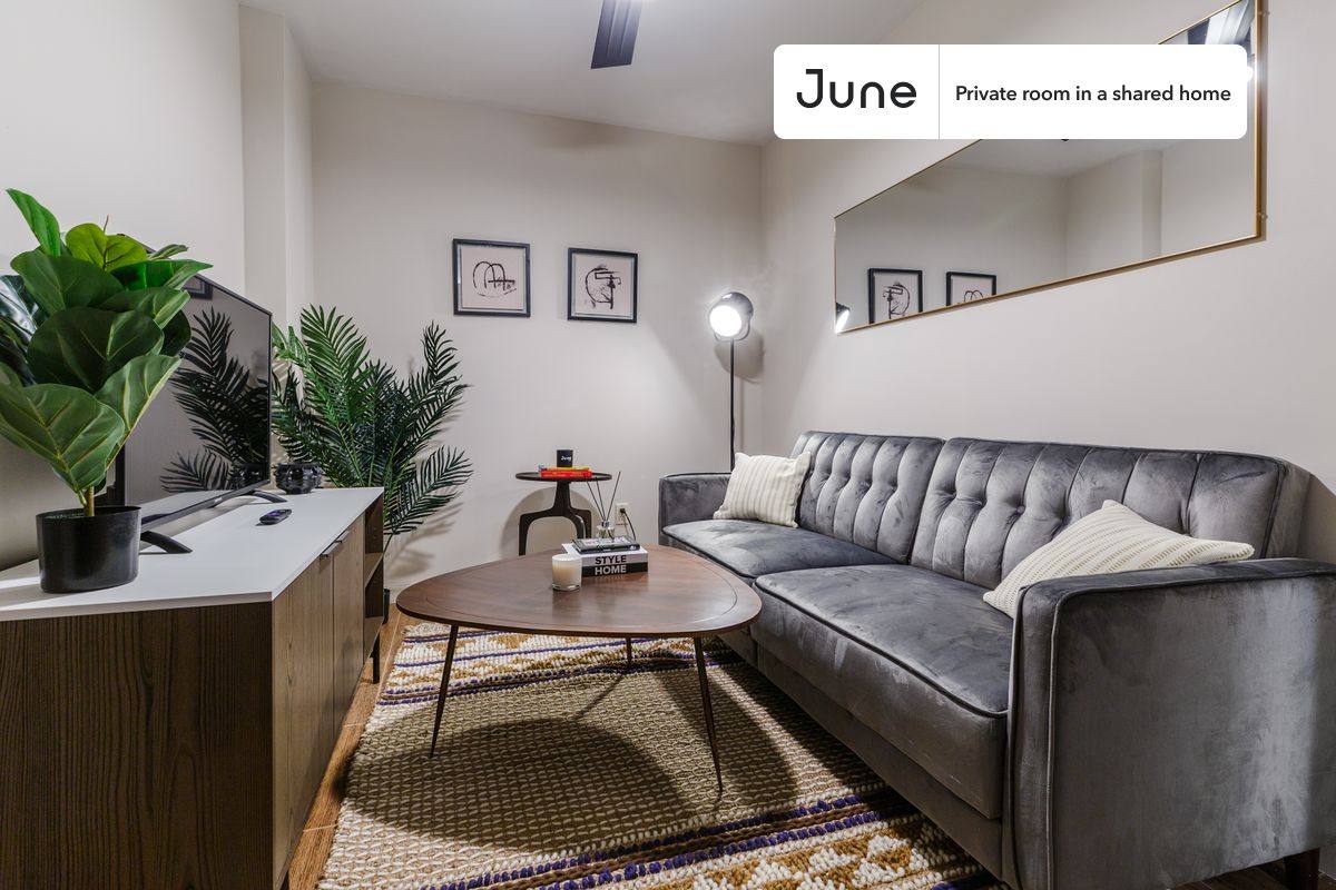 Apartment for rent at 7 Eldridge St, New York, NY 10002