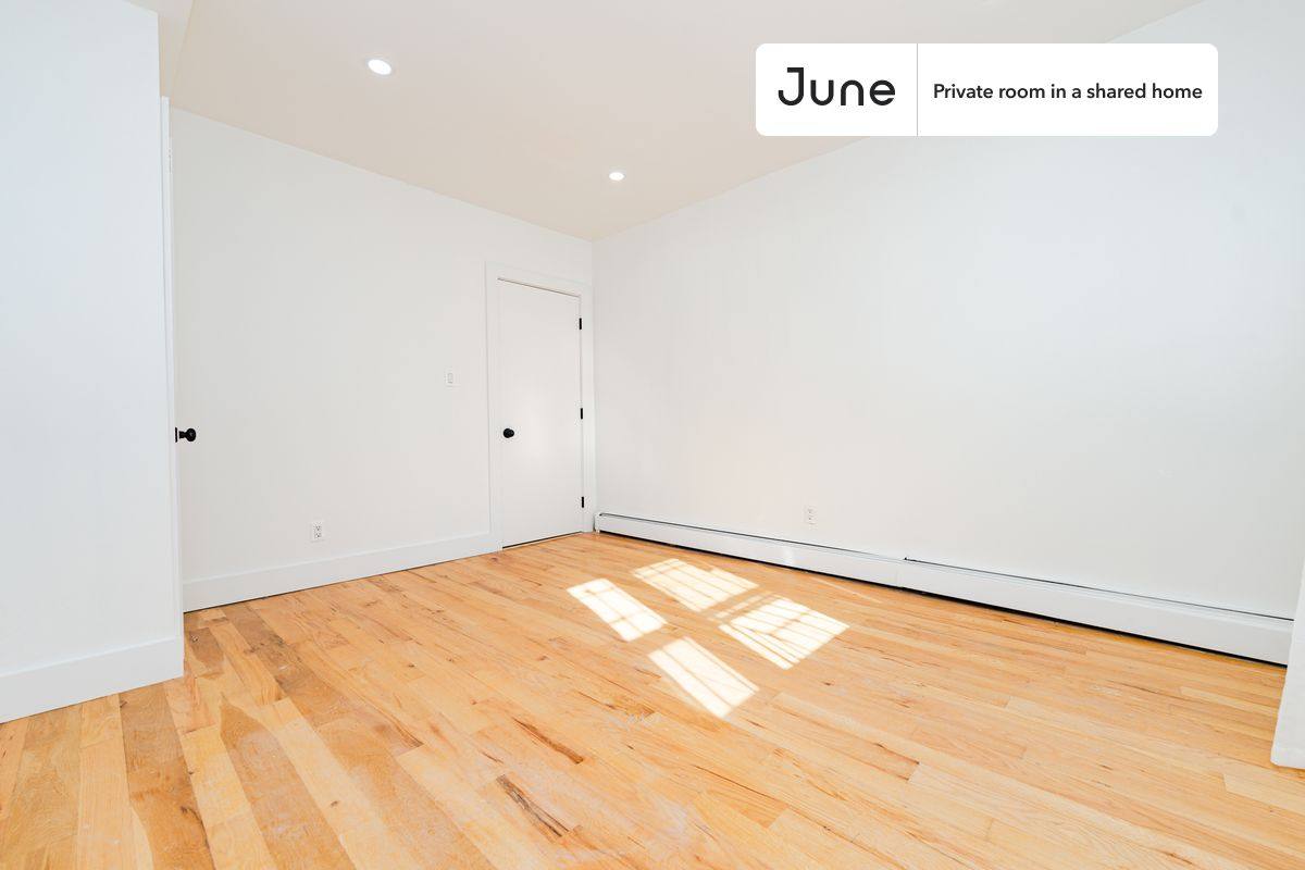 Apartment for rent at 329 Pulaski St, Brooklyn, NY 11206