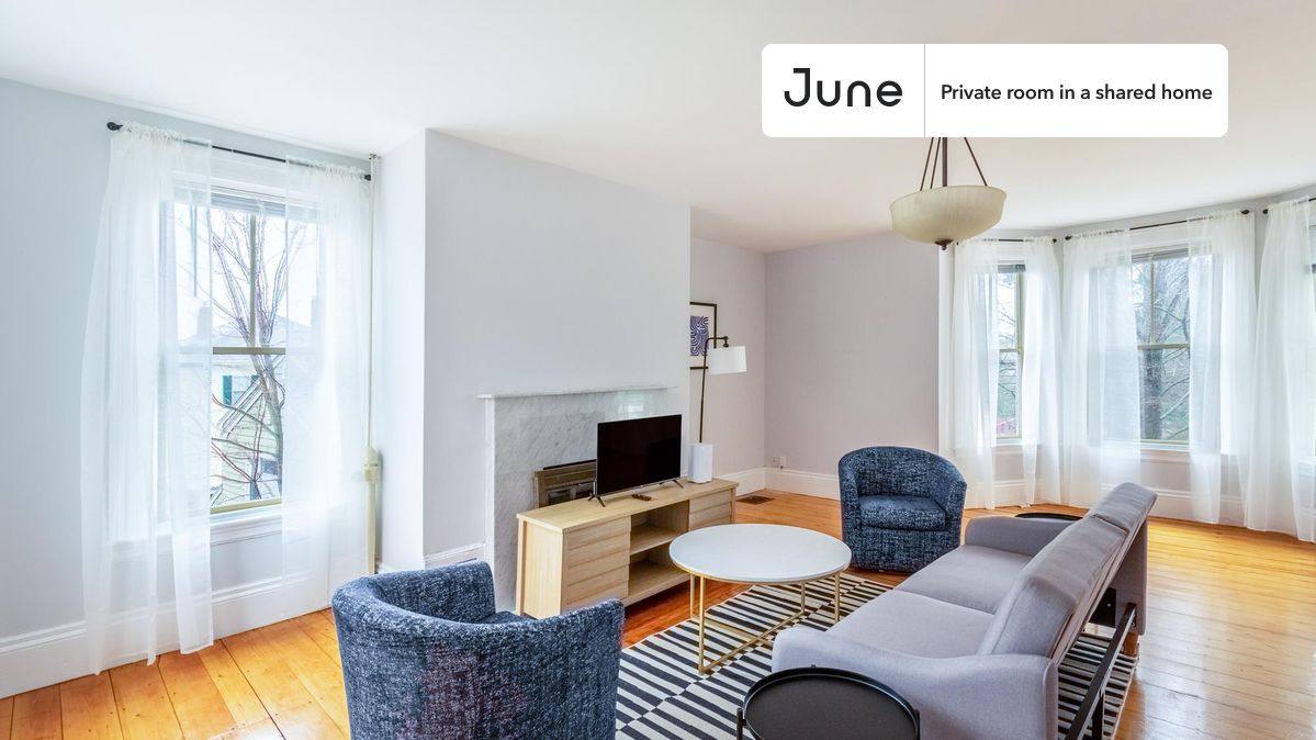 Apartment for rent at 337 Central St, Auburndale, MA 02466