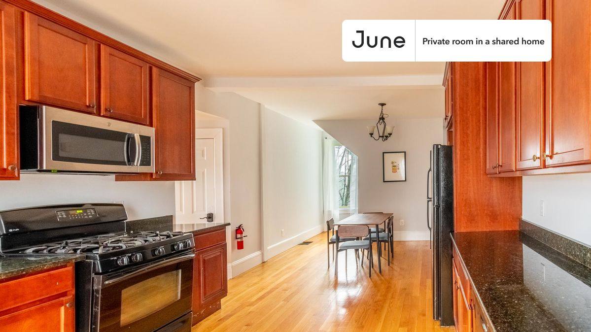 Apartment for rent at 337 Central St, Auburndale, MA 02466