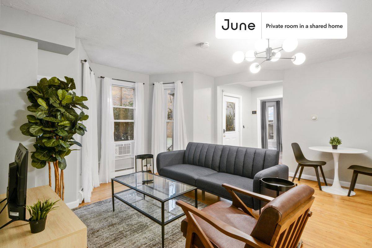 Apartment for rent at 14-18 Bacon St #A, Newton, MA 02458