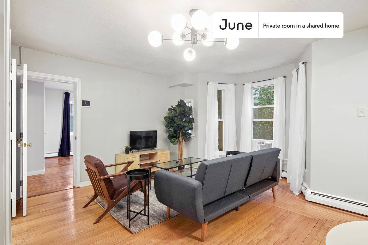 Apartment for rent at 14-18 Bacon St #A, Newton, MA 02458