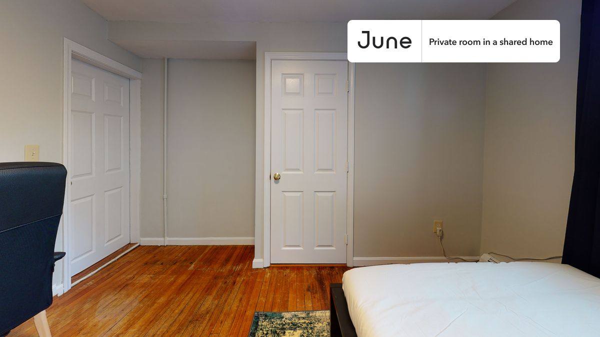 Apartment for rent at 14-18 Bacon St #A, Newton, MA 02458