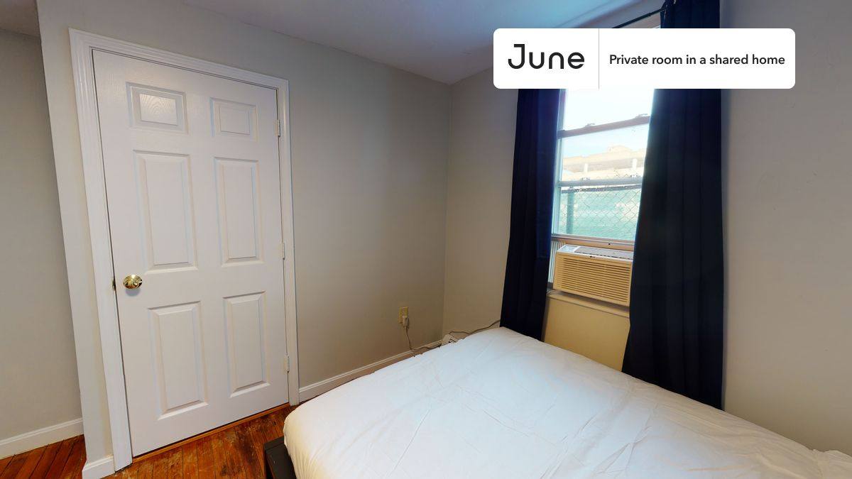 Apartment for rent at 14-18 Bacon St #A, Newton, MA 02458