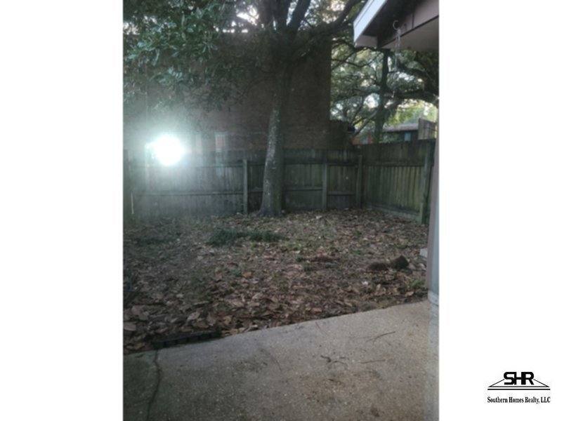 Townhouse for rent at 8487 Old Spanish Trail Rd, Pensacola, FL 32514