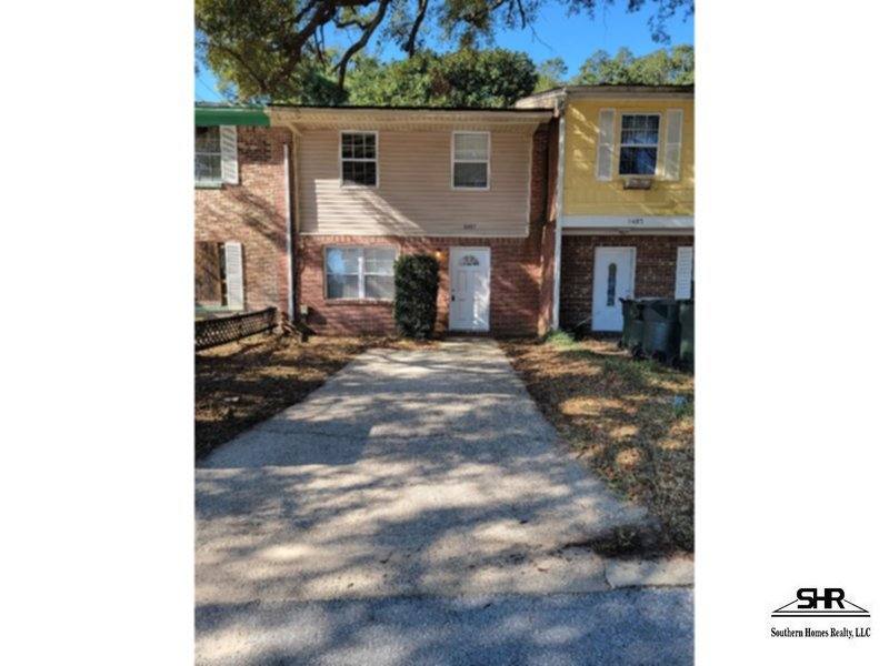 Townhouse for rent at 8487 Old Spanish Trail Rd, Pensacola, FL 32514