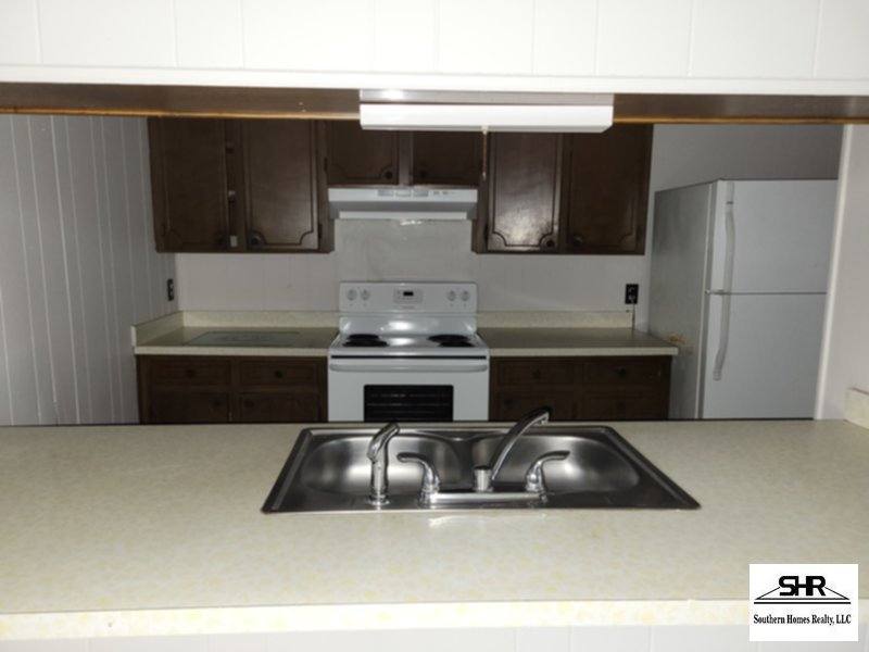 Townhouse for rent at 8487 Old Spanish Trail Rd, Pensacola, FL 32514