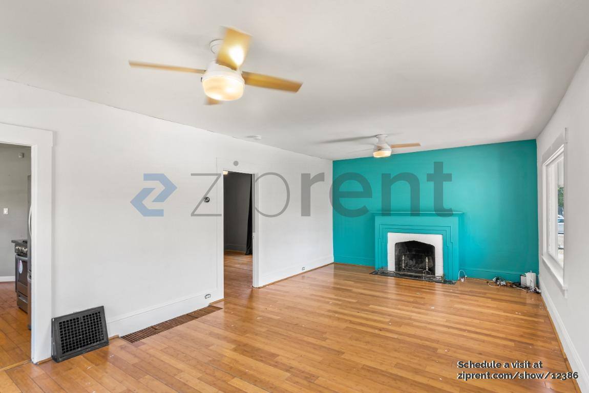 House for rent at 2600 Havenscourt Blvd, Oakland, CA 94605