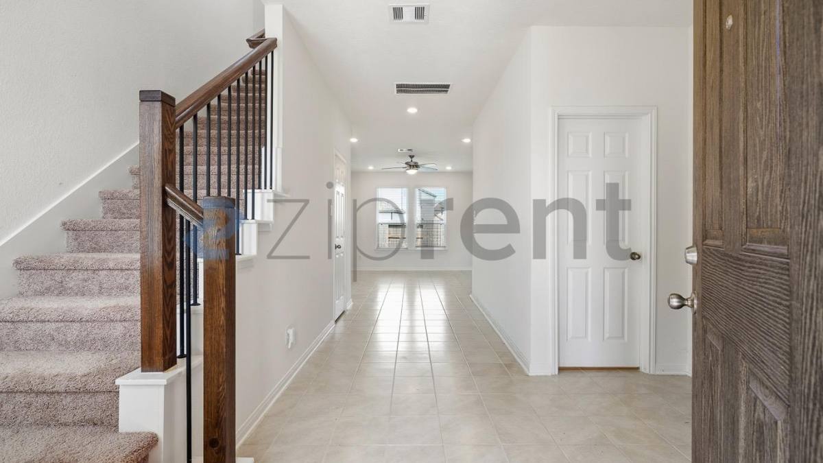 House for rent at 2845 Shimmer Edge Dr, Katy, TX 77493